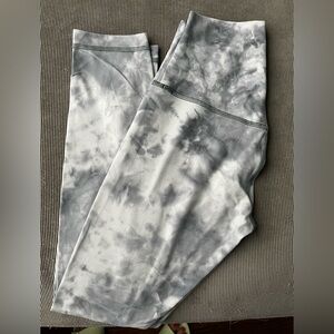 LULULEMON Tie-Dye Leggings